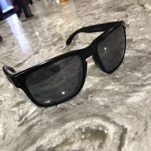 Men’s Oakley Sunglasses